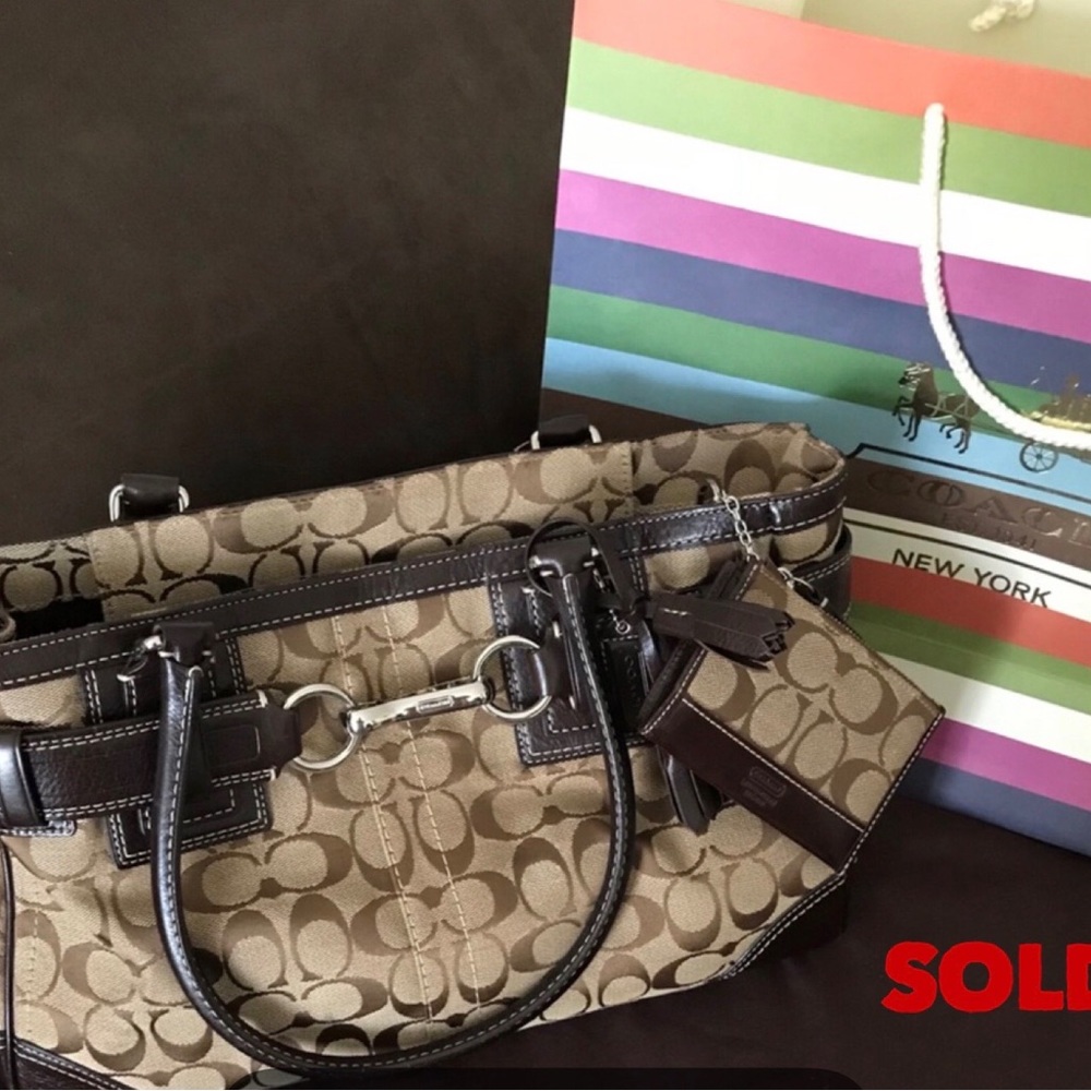 COACH Hampton Signature bag